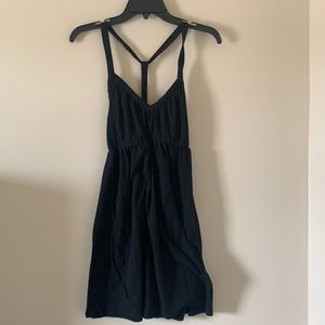 Black throwback dress! (Juniors)